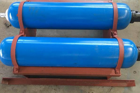 活塞式蓄能器的結構、原理及其在液壓系統中的作用