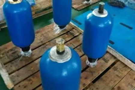 蓄能器設計時注意哪些方面?選材不能馬虎!
