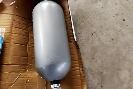 蓄能器氮氣充裝注意事項，廠家來解答！